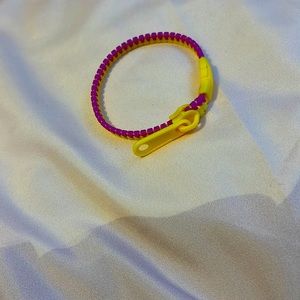 Zipper bracelet